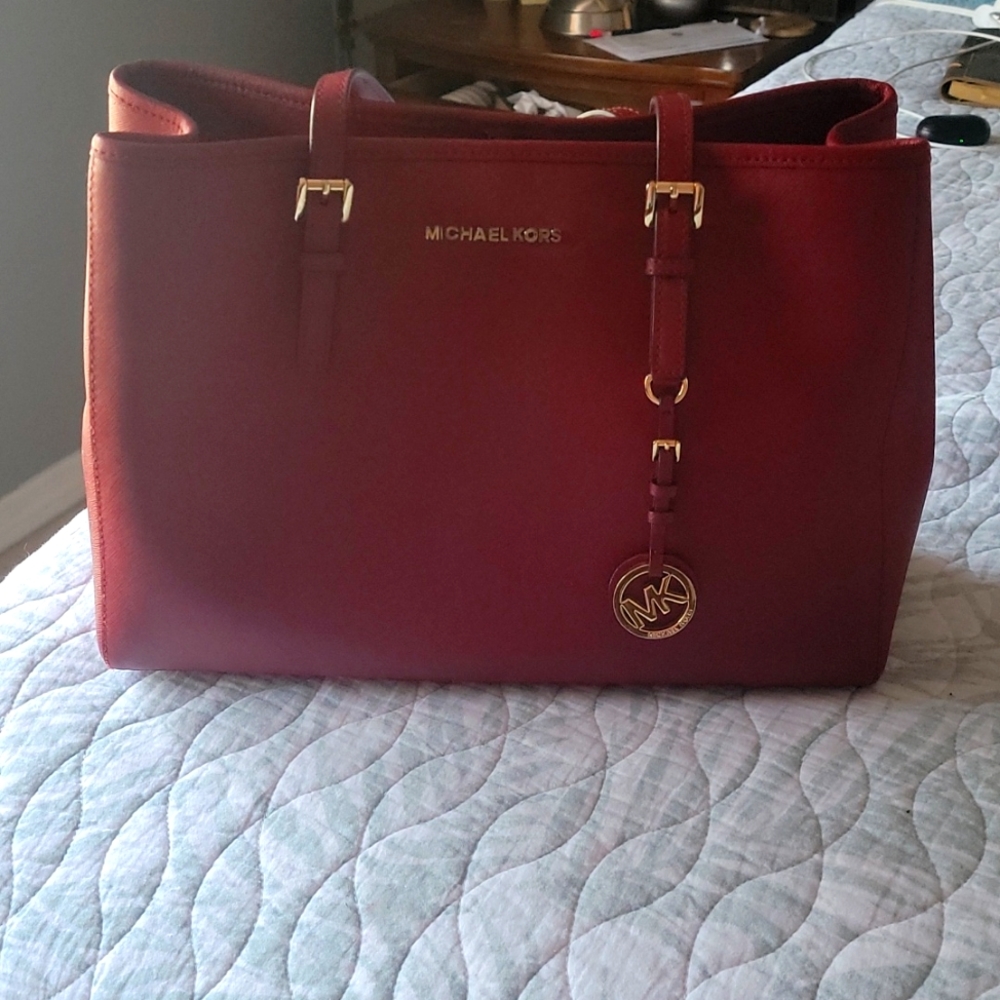 Mk purse